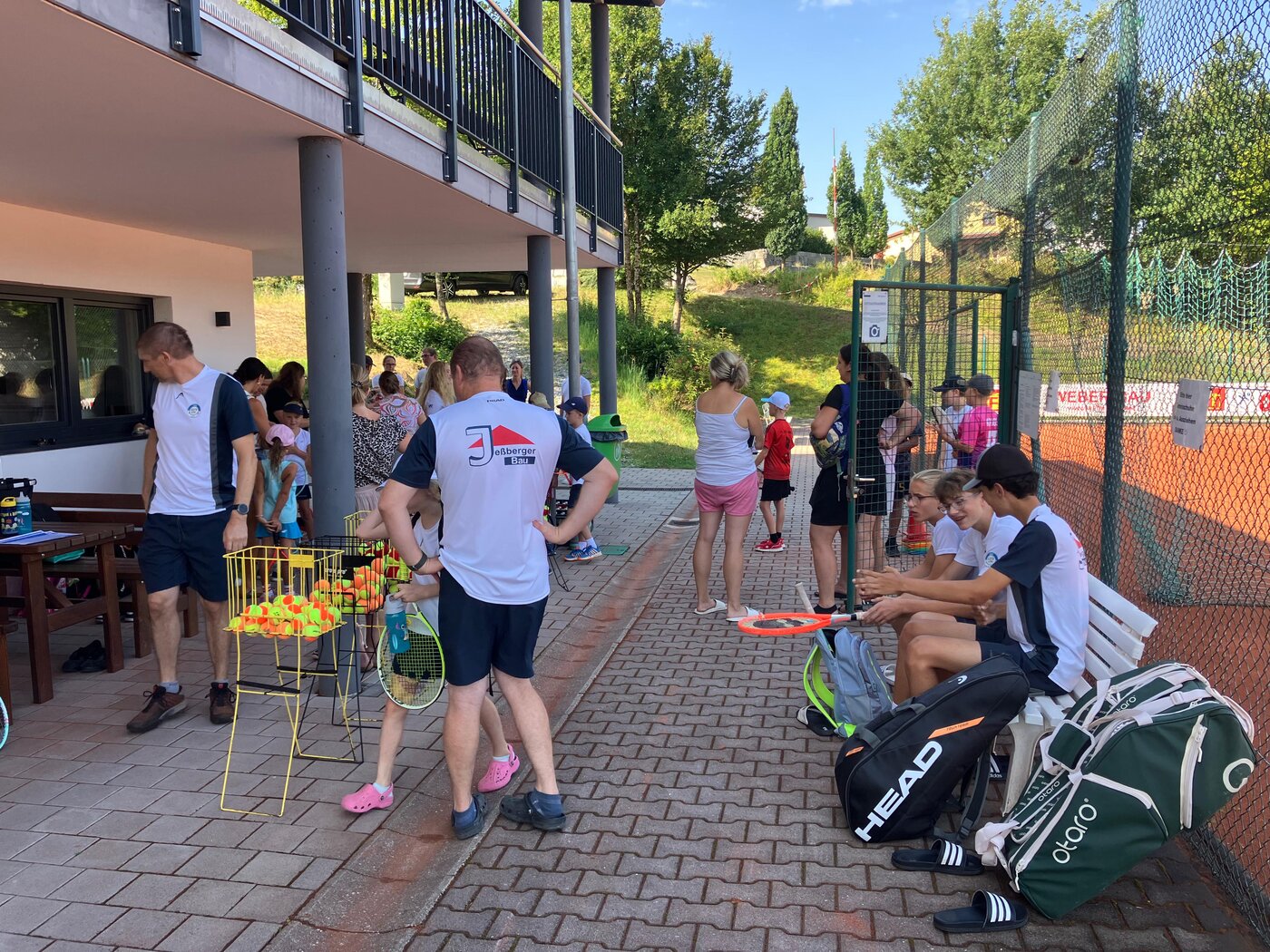 ferienprogramm-2026-tennis-termin-1-B016.jpeg
